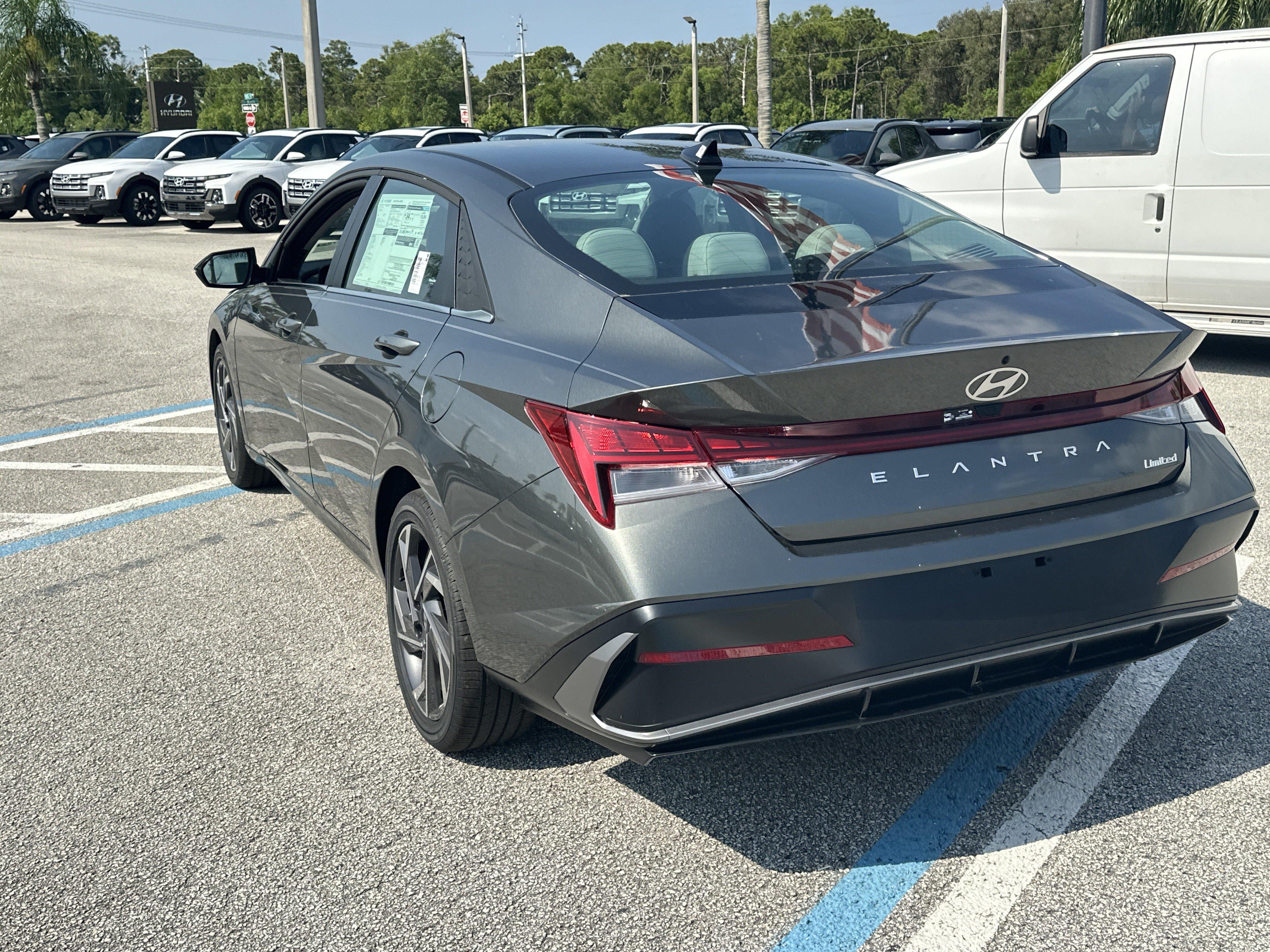 2026 Hyundai ELANTRA Limited