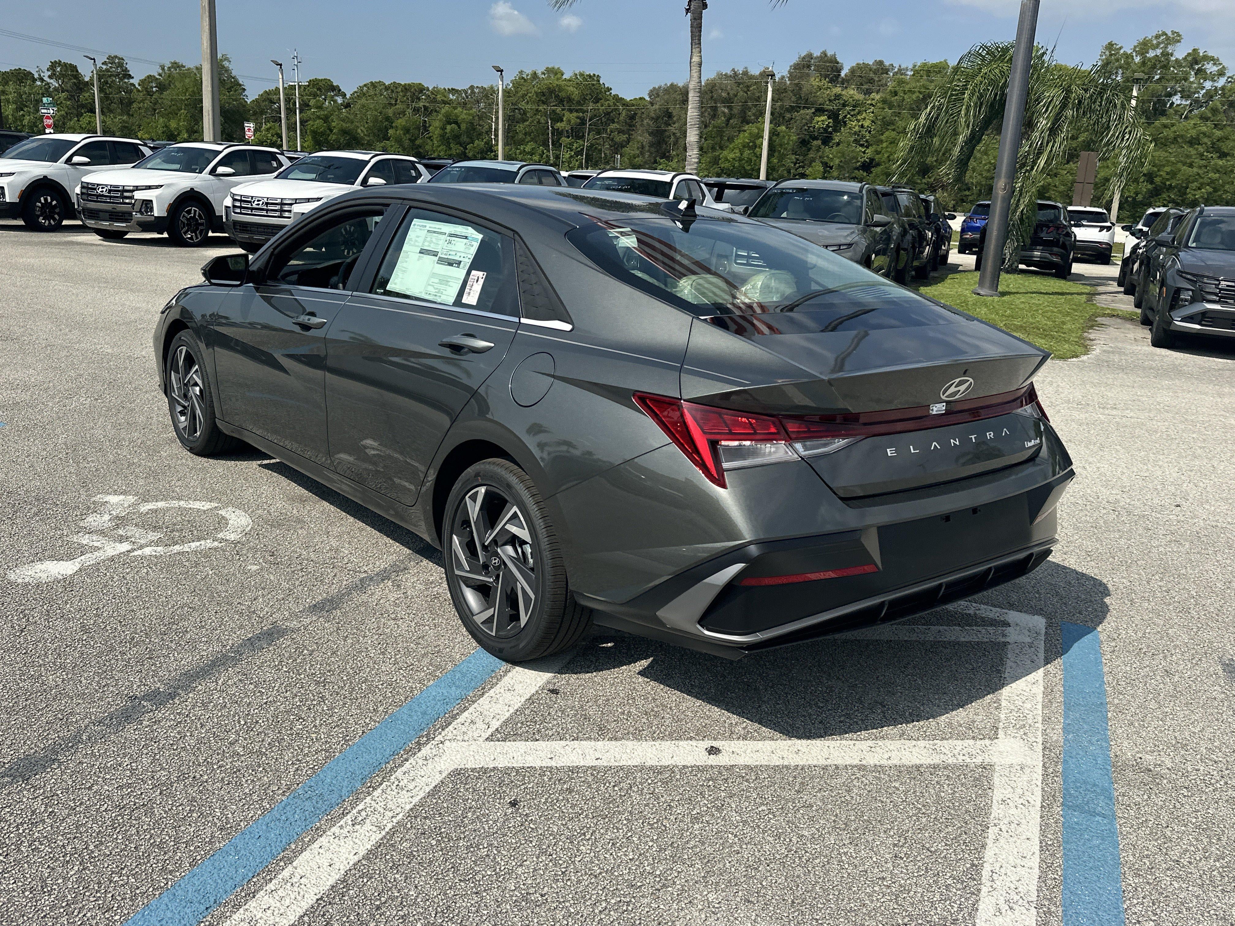 2026 Hyundai ELANTRA Limited