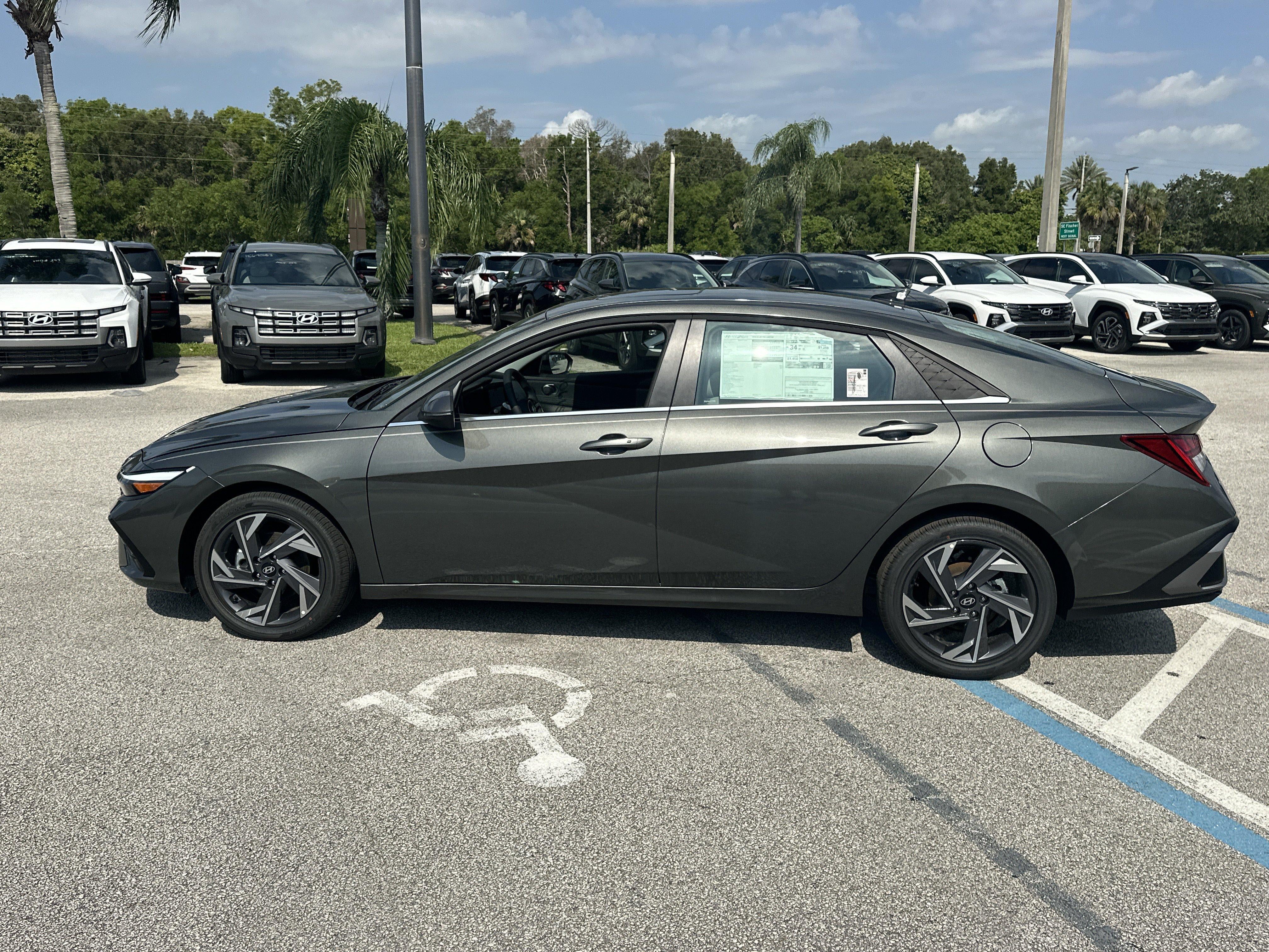 2026 Hyundai ELANTRA Limited
