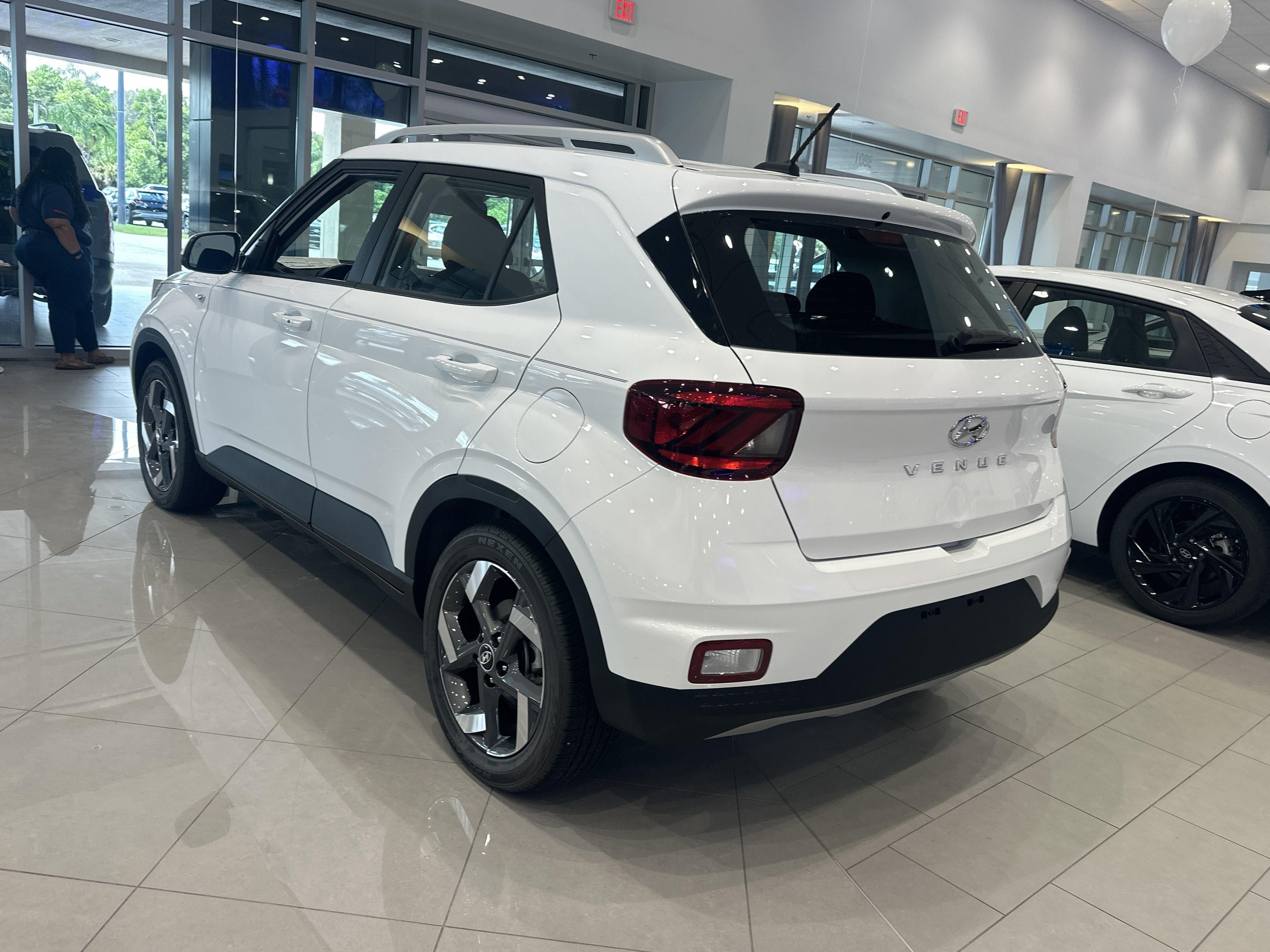 2026 Hyundai VENUE SEL