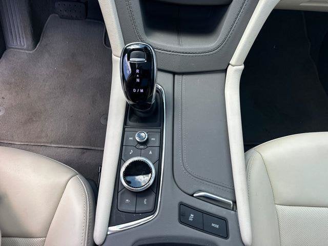 2023 Cadillac XT5 FWD Premium Luxury