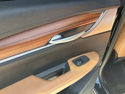 2025 Cadillac XT5 FWD Premium Luxury