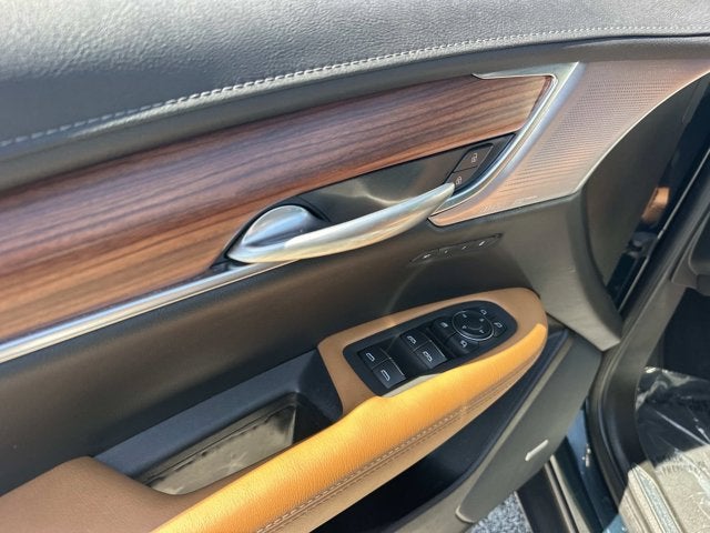 2025 Cadillac XT5 FWD Premium Luxury