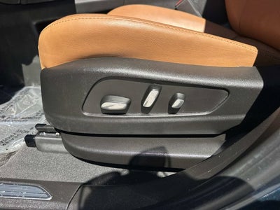 2025 Cadillac XT5 FWD Premium Luxury