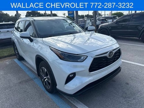 2024 Toyota Highlander LE